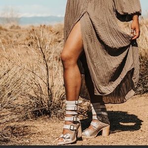 Freebird by Steven Taupe Croco Bond size 8 Brand New